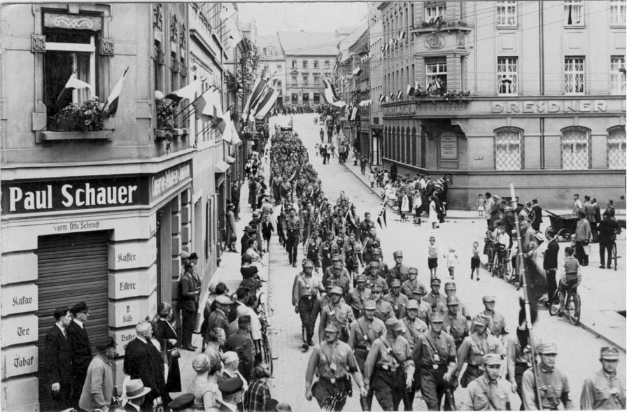 Aufmarsch der SA am 05.02.1934 (© Willy-Zimmer)